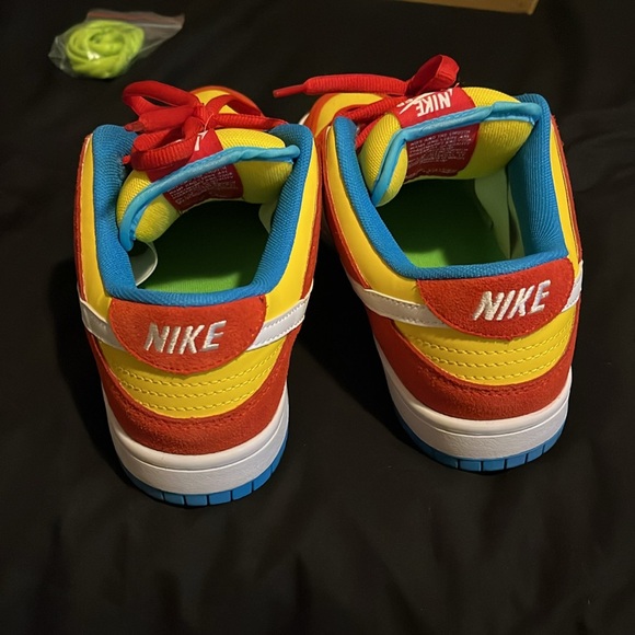 Nike - Picture 6 of 6